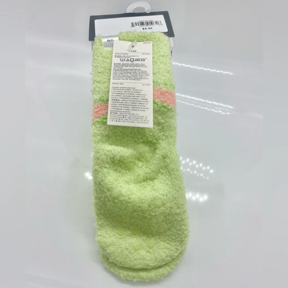 Star Wars Baby Yoda Christmas Toddler Cozy Socks size 2-3